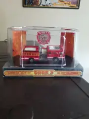 Code 3 Red Seagrave Pumper - Los Angeles 02450 Engine #39 1/64
