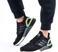 在飛比找Yahoo!奇摩拍賣優惠-Adidas Ultra Boost 20 黑綠色 透氣百搭