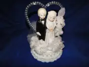 New Cherished Moments Cake topper with Bride & Groom with beaded heart