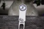 The US Open 2020 Ball Marker & Pitchfix Divot Tool - Beautiful White