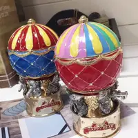 在飛比找momo購物網優惠-【BonBon naturel】歐式童話熱氣球小熊旋轉音樂鈴