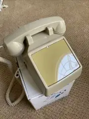 Vintage Premier Telecom Model 2500 Touch Tone Push Button Corded Desk Phone