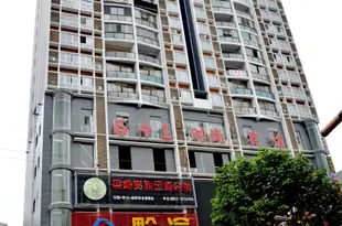 桐梓6+1時尚賓館Liujiayi Hotel