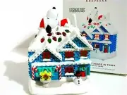 SNOOPY PEANUTS CHARLIE BROWN HALLMARK CHRISTMAS ORNAMENT LIGHT & SOUND 2019