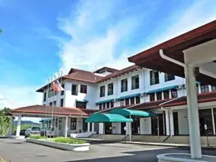 哈佛蘇莎那飯店Harvard Suasana Hotel