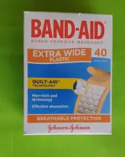 Johnson & Johnson Band-Aid Extra Wide Adhesive Plastic Strips 40pk