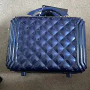 TRiFORCE ELITE PERFORMANCE TRAVELWARE BLUE HARD SHELL TRAVEL CASE MAKEUP