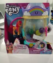 My Little Pony Sunny Starscout SPARKLE REVEAL LANTERN Brand New!