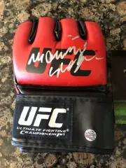MAURICIO SHOGUN RUA Autographed UFC GLOVE.