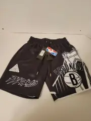 Brooklyn Nets NBA Pro Standard Black Pyramid black Chenille patch SZ L New