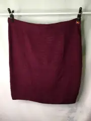 AUTOGRAPH RED CHERRY TEXTURE PENCIL PULL ON SKIRT SIZE 24 COMFORTABLE NEW
