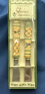 2 Williams Sonoma OLIVIER Italian Style Cheese Knives Spreaders Olives design