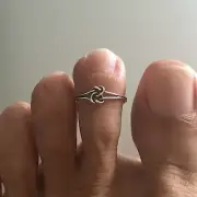 Sterling Silver Thin Wire Knot Toe Ring, Silver Ring, Dainty Ring