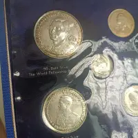 在飛比找Yahoo奇摩拍賣-7-11運費0元優惠優惠-泰國皇家裝幀套幣3套含8枚銀幣 外國硬幣錢幣收藏13554