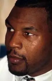 Mike Tyson Poses For A Potrait BOXER BOXING OLD PHOTO 3