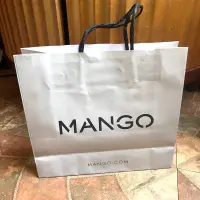 在飛比找蝦皮購物優惠-西班牙品牌Mango 包裝紙袋 購物袋 手提袋 環保袋 包裝