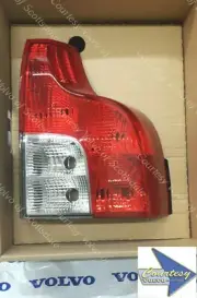 GENUINE VOLVO Factory XC90 Tail Light 31213382 (Right)