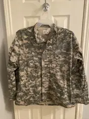 US Army Combat Uniform, COAT, size Men’s Medium/Regular NWT