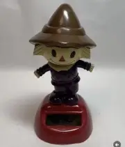 New - Solar Powered Dancing Bobblehead Toy Cute Scarecrow Big Hat - Brown