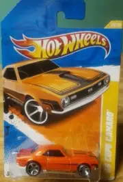 Hot Wheels '68 Copo Camaro 1:64 Scale Orange New 2011 New Models