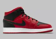 AUTHENTIC AIR JORDAN 1 Mid Reverse Bred Chicago 2021 Gym Red Black Youth GS size