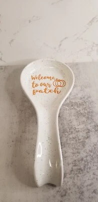 Farmhouse Look “Welcome To Our Patch” Spoon Rest White With Orange