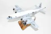 Lockheed Martin® P-3B Orion, VP-64 Condors (07, 18" Mahogany Model