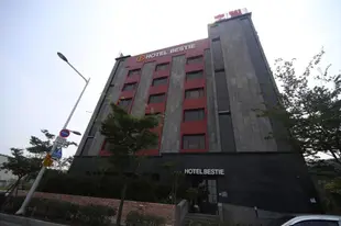 Bestie Hotel