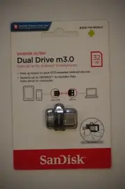 SanDisk 32GB Ultra Dual m3.0 USB3.0/micro-USB Flash Drive, New in box, Free ship