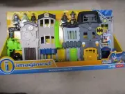 Fisher Price Imaginext DC Super Friends Batman Gotham City Center Joker set
