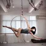 空中瑜伽吊環家用室內健身商演酒吧雜技體操旋轉單耳鋼管舞蹈吊環