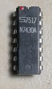 Signetics N7430A 8 Input NAND Gate - NOS - Vintage 1975 Date Code