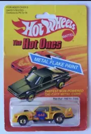 Hot Wheels 1982 The Hot Ones Flat Out 442 GHO Gold Metal Flake