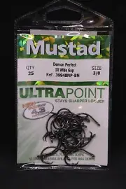 25 pack Mustad 39948NPBN-30 Ultra Point Size 3/0 Demon Wide Gap Circle Hooks