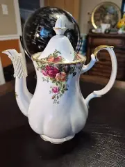 Royal Albert Old Country Roses Coffee Tea Pot Server Tall 10" Bone China England