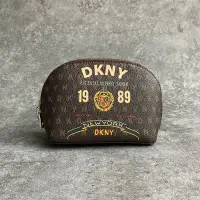 在飛比找蝦皮購物優惠-美國百分百【全新真品】DKNY 女款小包 女包 化妝包 手拿