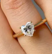 1.25 CT Heart Cut Moissanite Ring Solitaire Wedding Proposal Ring For Girlfriend