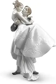 [LLADRÓ] Figurine Couple The Happiest Day Couple Figurine in Gloss Porcelain. Wedding Decorative Figure. Porcelain Bride and Groom.
