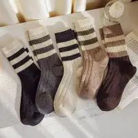 在飛比找蝦皮購物優惠-女式中筒襪秋冬條紋森係襪復古日系厚絲襪