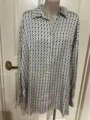 Women's *~*DECJUBA*~* Shirt Top Size M BRAND NEW