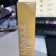 Clinique Face Cream SPF 50 UVA / UVB Protection With Solar Smart - 1.7 Oz / 50mL