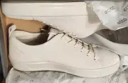 New ECCO WOMEN VANILLA TECTONIC SNEAKERS 8 US/ 39 EU SOFT 8 LEATHER