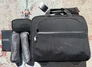 NEW TUMI WHEELED COMPACT COMPUTER BRIEF ALPHA LAPTOP BLACK BUSINESS TRAVEL BAG