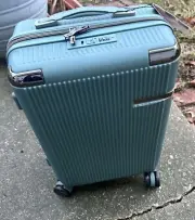 Max Studio The Genoa Hardside Collection Carryon