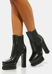 [AZALEA WANG] Black Bryant Platform Boots