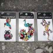 Metal Gallery Set 3 Brooches Hummingbird Beetle Peacock Chameleon NWT