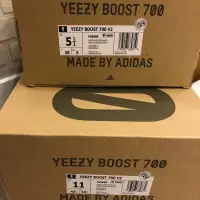 在飛比找蝦皮購物優惠-全新 Yeezy Vanta 700v2 US11 US5.