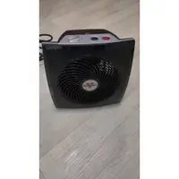 在飛比找蝦皮購物優惠-[北市自售]美國VORNADO渦流電暖器 PVH-TW二手品