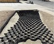 Soil Ground Mud Control Grids ，Gravel Ground Grid Stabilizer, 2" Depth Permeable Paver Gravel Stabilizer for DIY Patio, Walkway, Shed Base, Driveway, Parking Lot, Grass(1x7m/3.2x23ft)