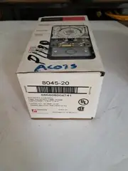 PARAGON 8045-20 Mechanical Defrost Timer with Metal Enclosure 208/240V, 40A/2HP